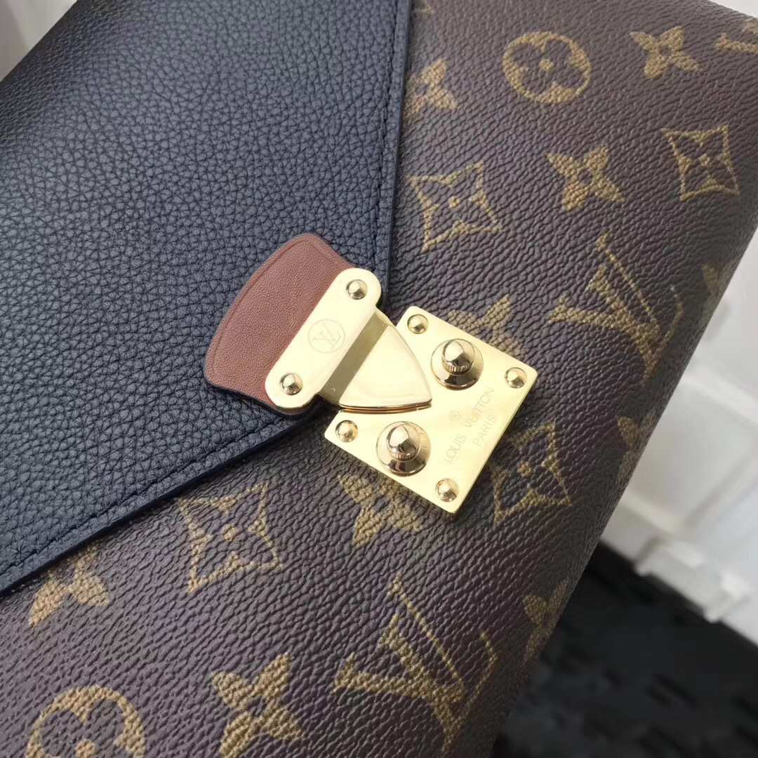 Lious Vvtt0n Pallas chain shoulder black bag M41200