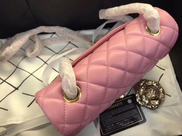 Ch**el Flap Bag Lambskin Pink with Gold Hardware 20CM