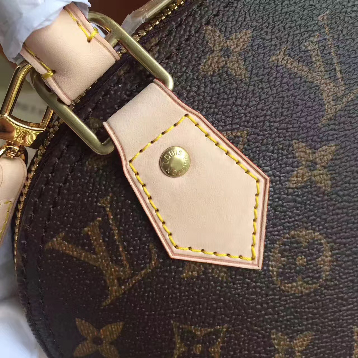 L0vis Vvtt0n Small Shell Bag Monogram M53152