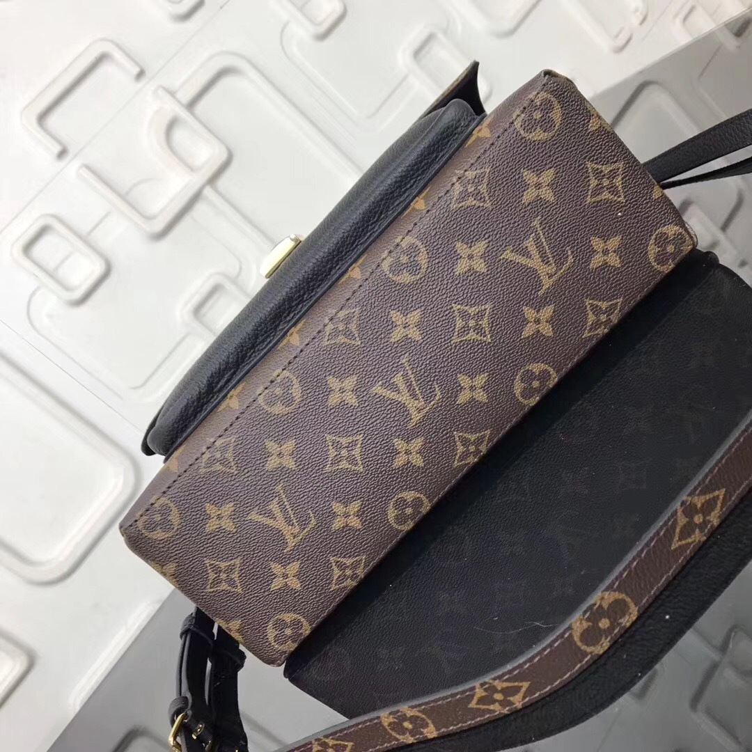 L0vis Vvtt0n POCHETTE METIS Bag with Black M44259