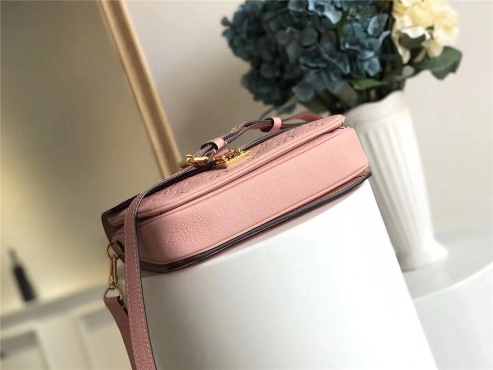 L0vis Vvtt0n Cowskin Pochette Metis Bag with Pink M41485 monogram empreinte
