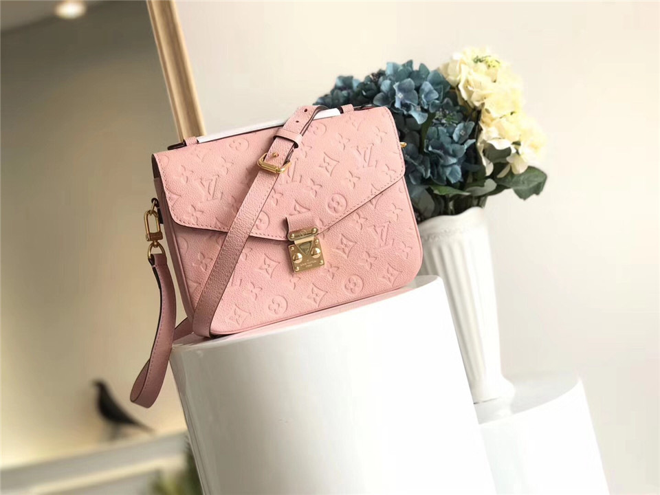 L0vis Vvtt0n Cowskin Pochette Metis Bag with Pink M41485 monogram empreinte