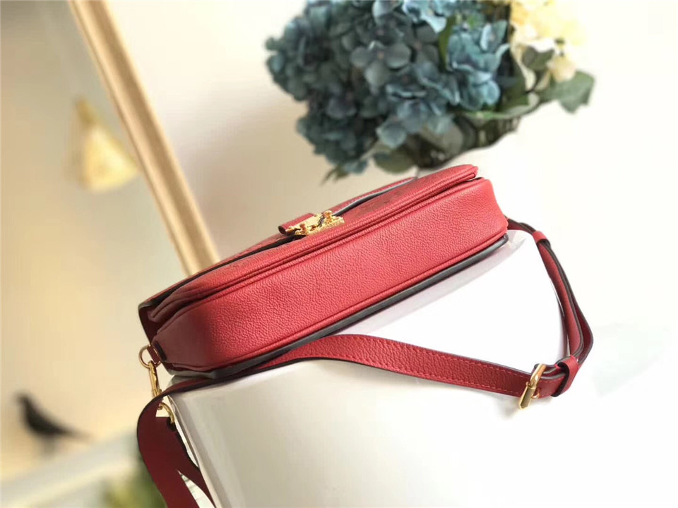 L0vis Vvtt0n Cowskin Pochette Metis Bag with Red M41485 monogram empreinte