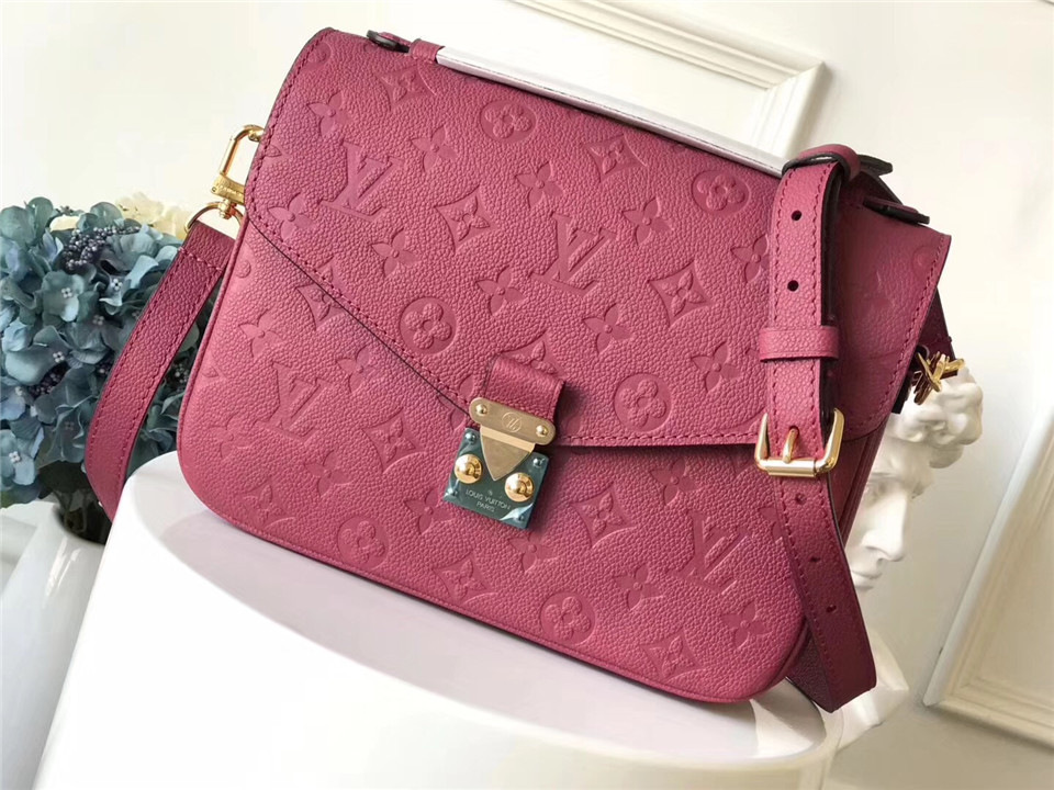 L0vis Vvtt0n Cowskin Pochette Metis Bag with Rose Red M41485 monogram empreinte