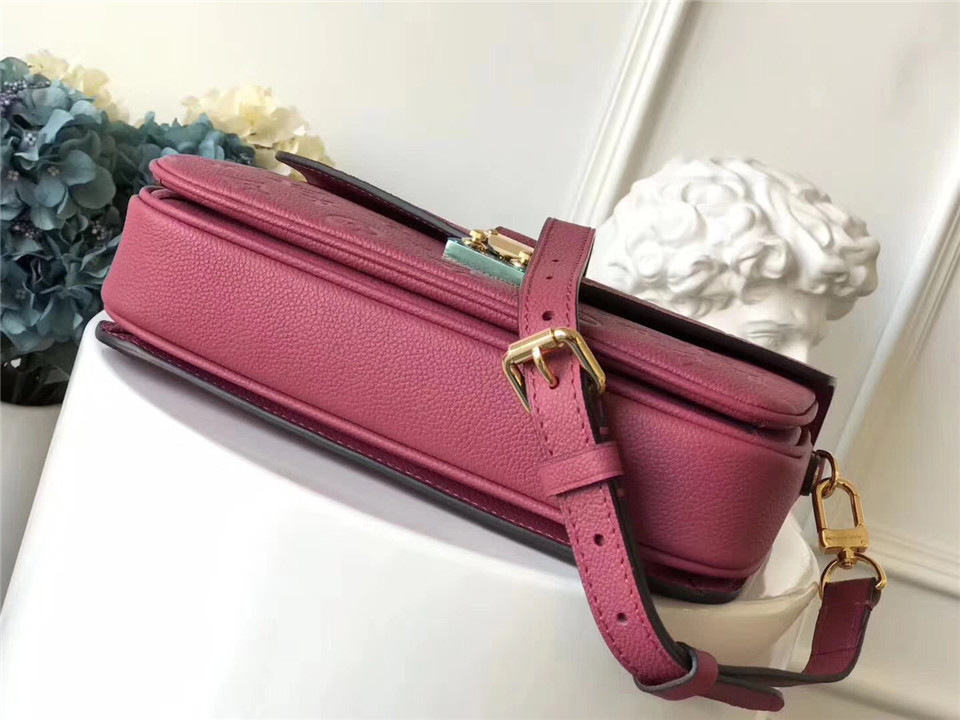 L0vis Vvtt0n Cowskin Pochette Metis Bag with Rose Red M41485 monogram empreinte