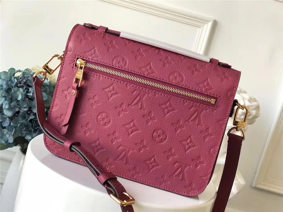 L0vis Vvtt0n Cowskin Pochette Metis Bag with Rose Red M41485 monogram empreinte