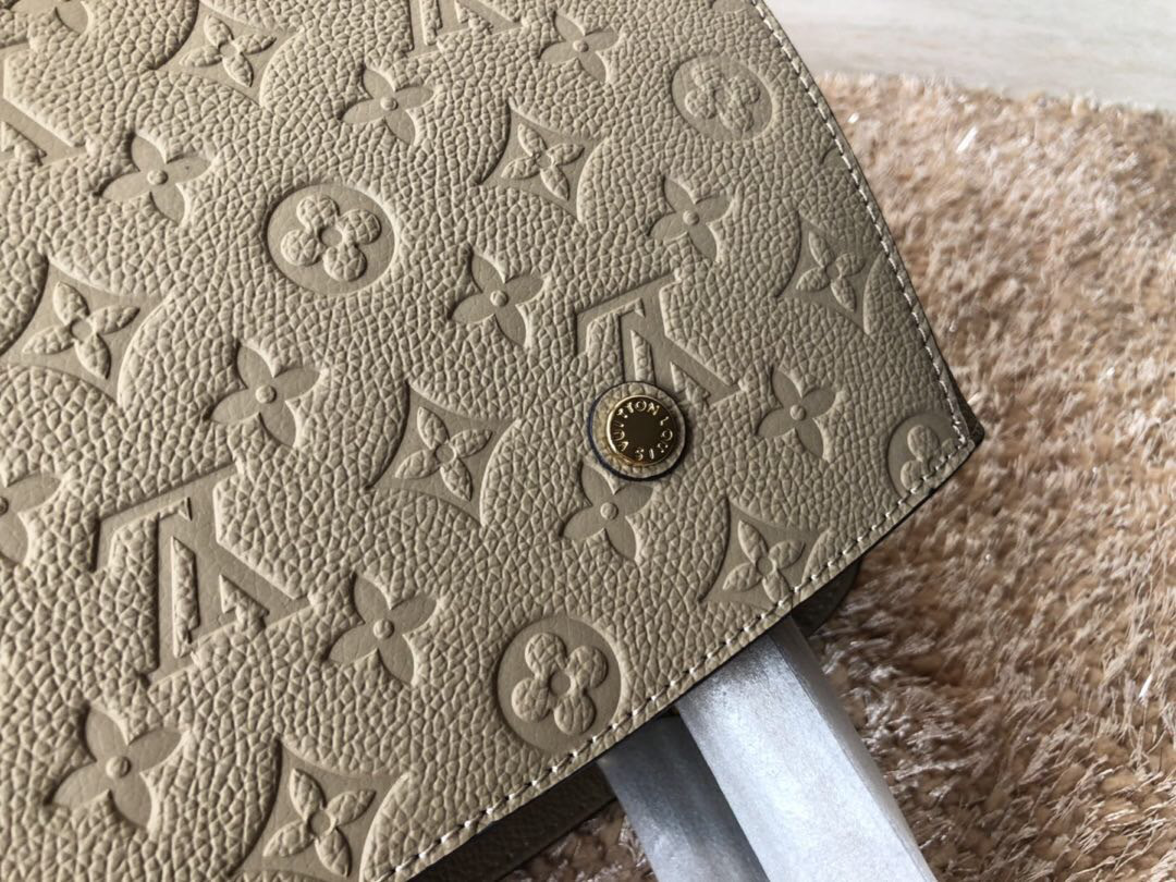 L0vis Vvtt0n Montaigne Medium Bag with Off White M41046