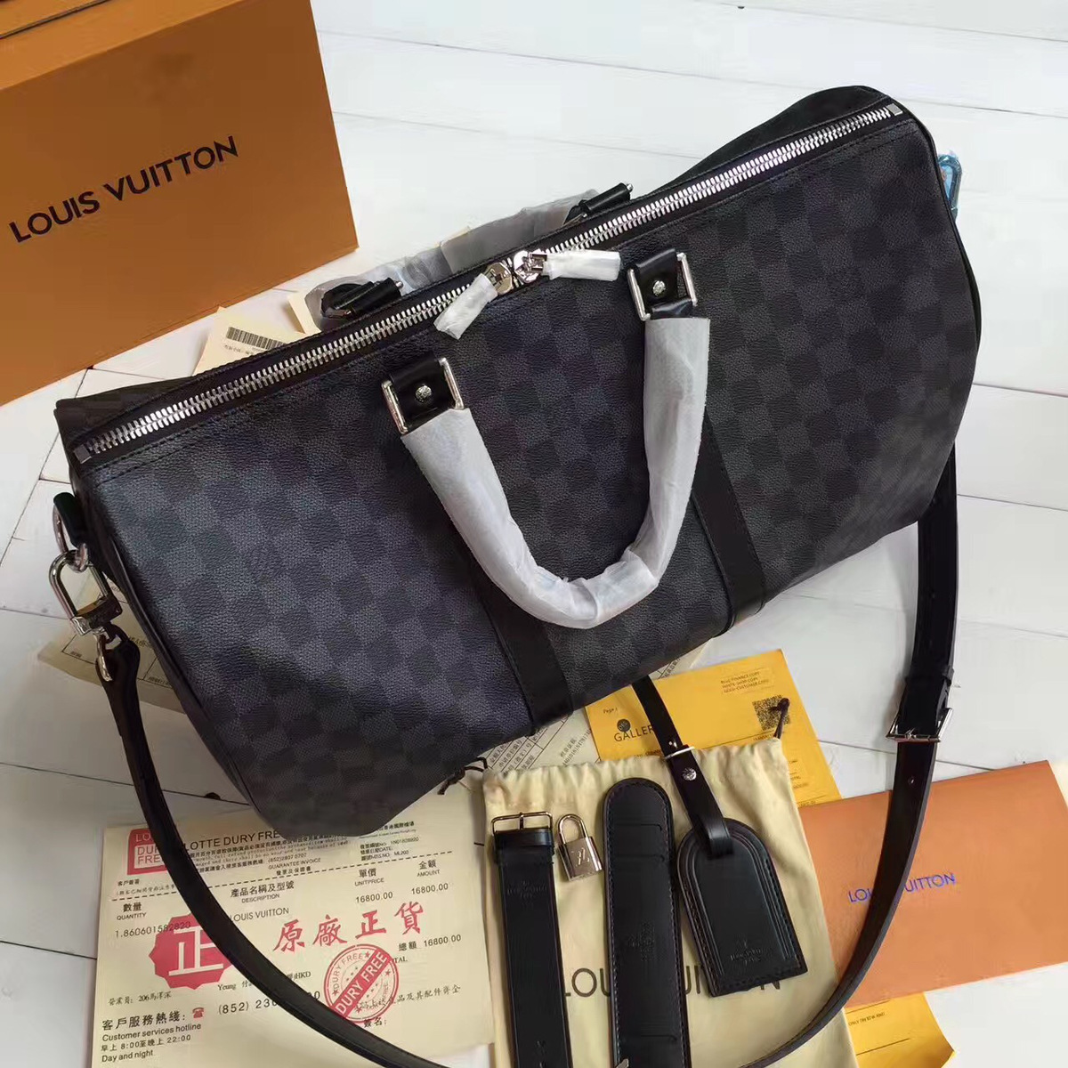 L0vis Vvtt0n Keepall Monogram with black M41416