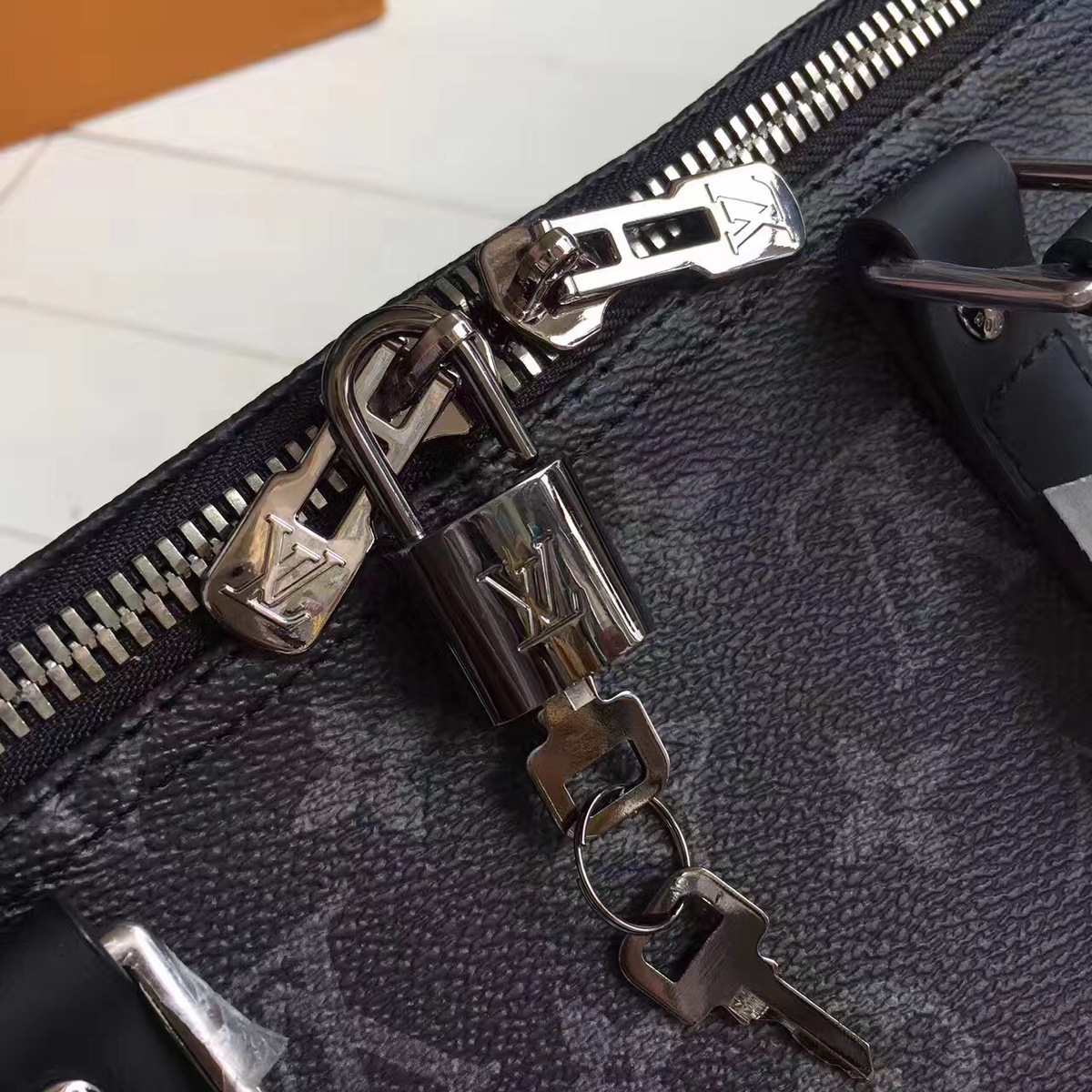 L0vis Vvtt0n Original Keepall Monogram M40569