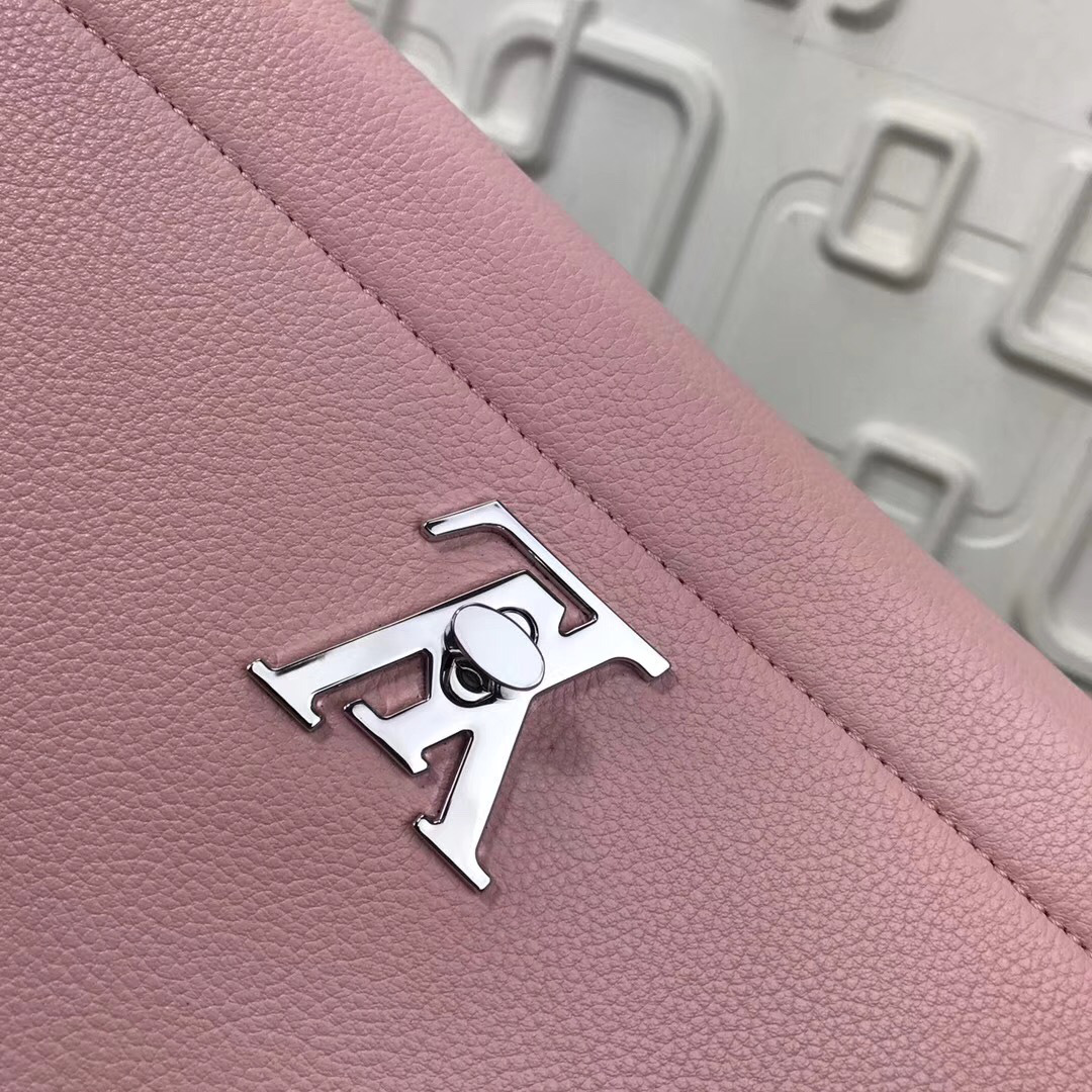 L0vis Vvtt0n Lockme Pink Bag M50250