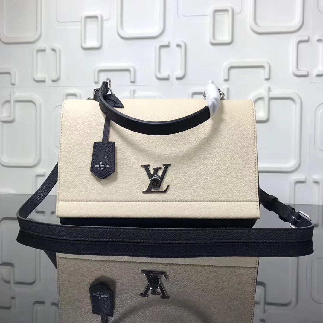 L0vis Vvtt0n Lockme Black and White Bag M50250
