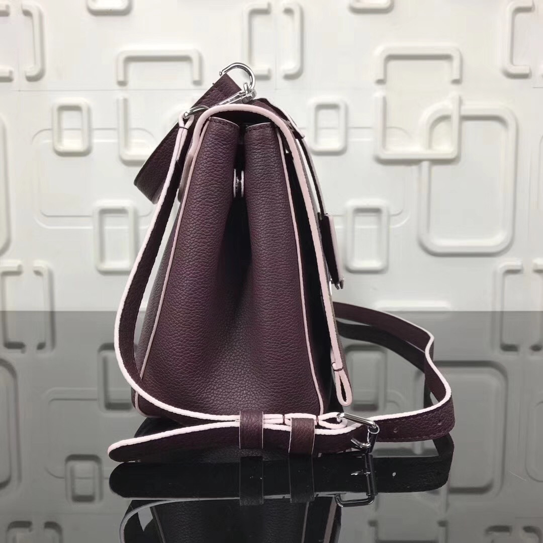L0vis Vvtt0n Lockme Burgundy Bag M50250