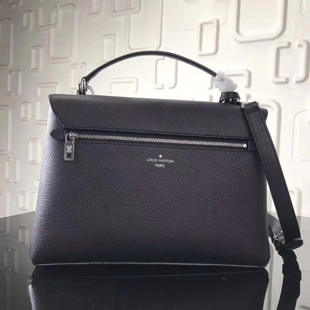 L0vis Vvtt0n Lockme Black Bag M54878