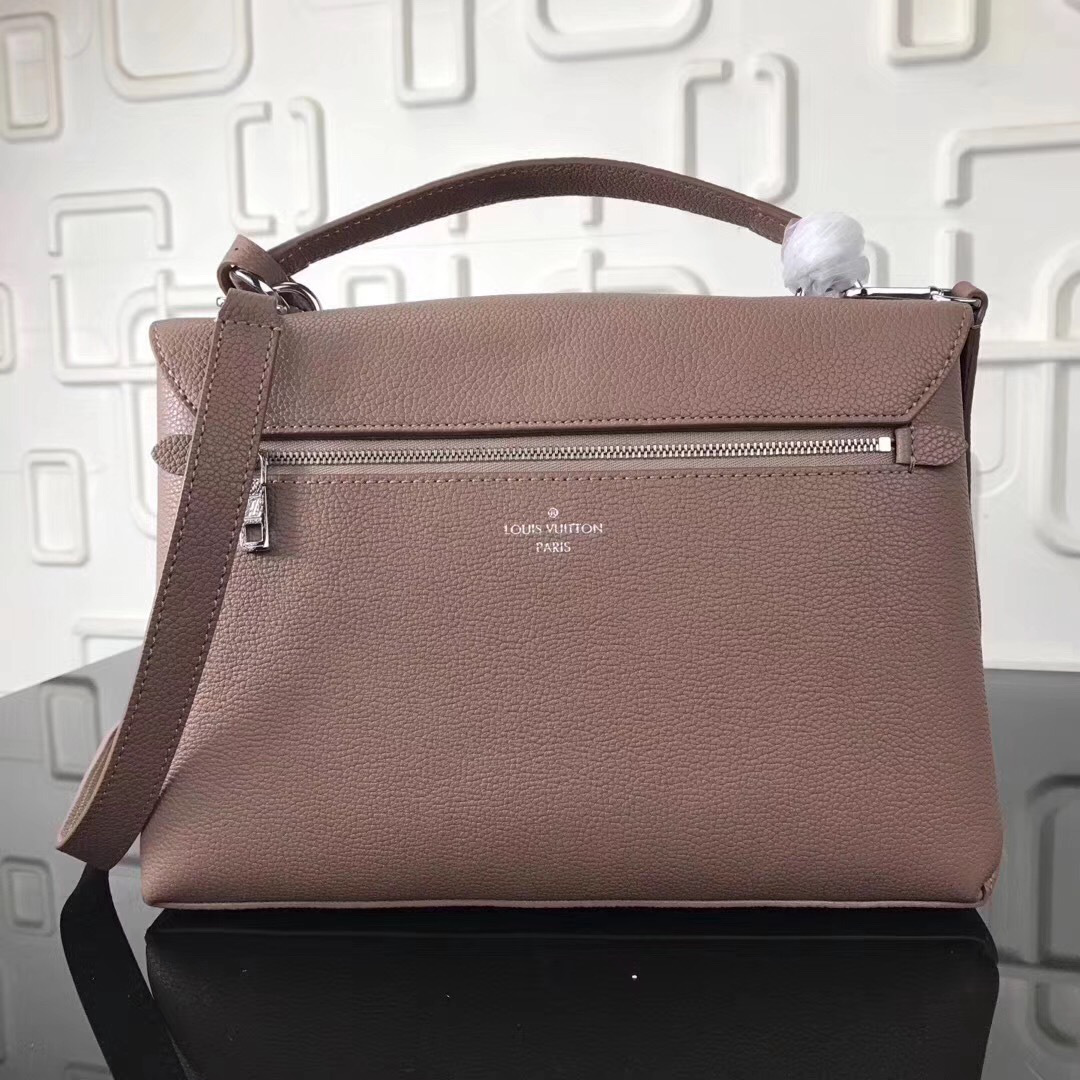 L0vis Vvtt0n Lockme Light Brown Bag M54878