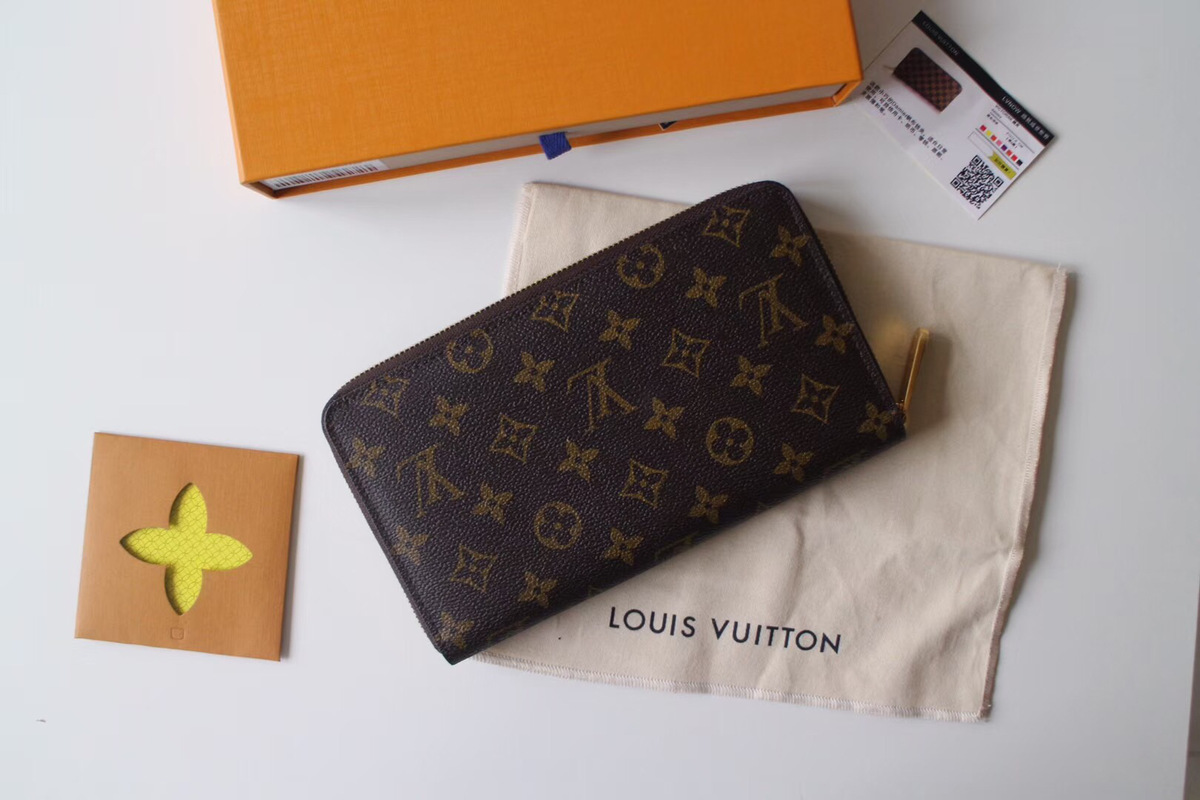 L0vis Vvtt0n ZIPPY ORGANIZER Monogram Large Wallet M60002A