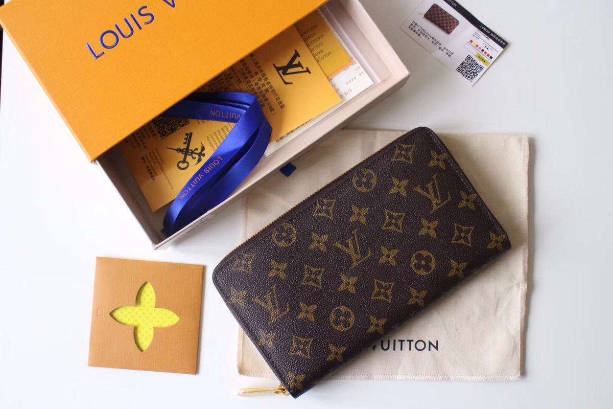 L0vis Vvtt0n ZIPPY ORGANIZER Monogram Large Wallet M60002A