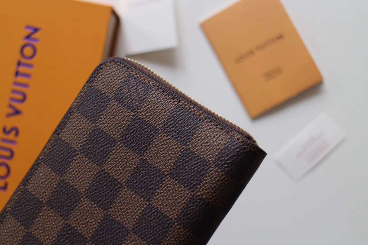 L0vis Vvtt0n Original Monogram Canvas Wallet N60017