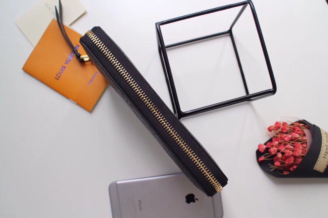 L0vis Vvtt0n ZIPPY Black WALLET Monogram Empreinte Leather