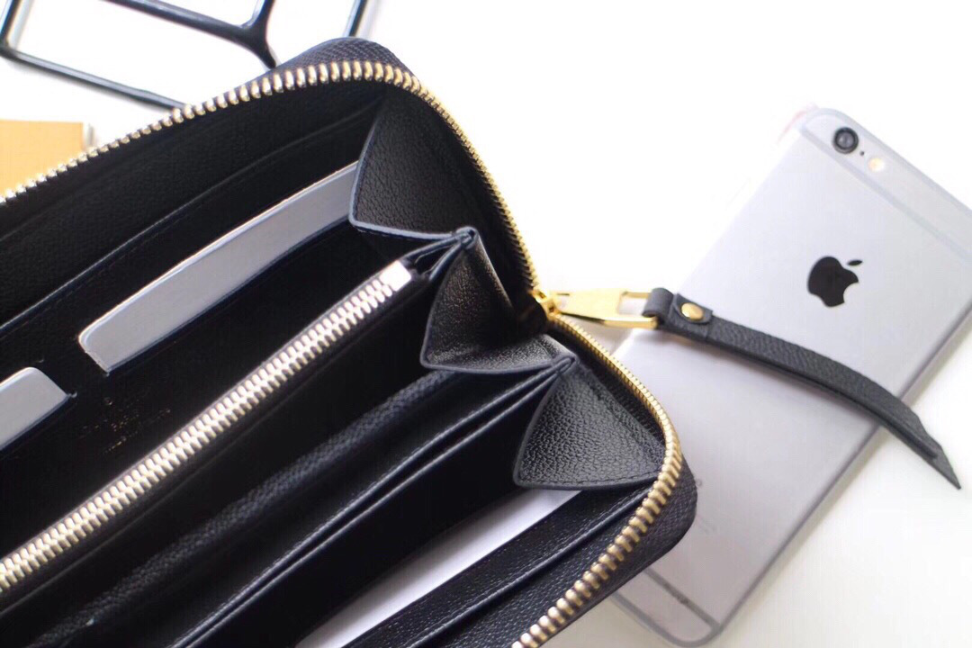 L0vis Vvtt0n ZIPPY Black WALLET Monogram Empreinte Leather