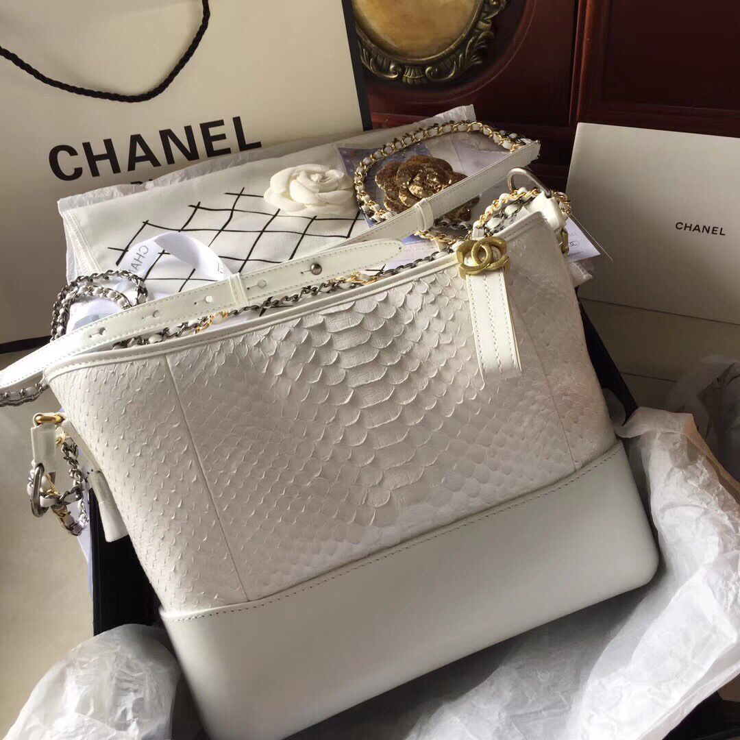 Ch**el Gabrielle Snakeskin small hobo bag White 20cm
