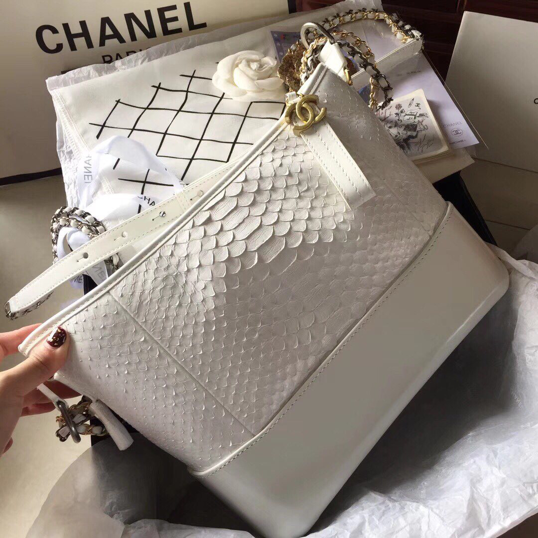 Ch**el Gabrielle Snakeskin small hobo bag White 20cm
