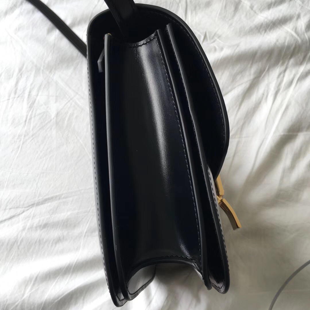 Ce1i*e Classic Black Bag in Box Calfskin Smooth Leather