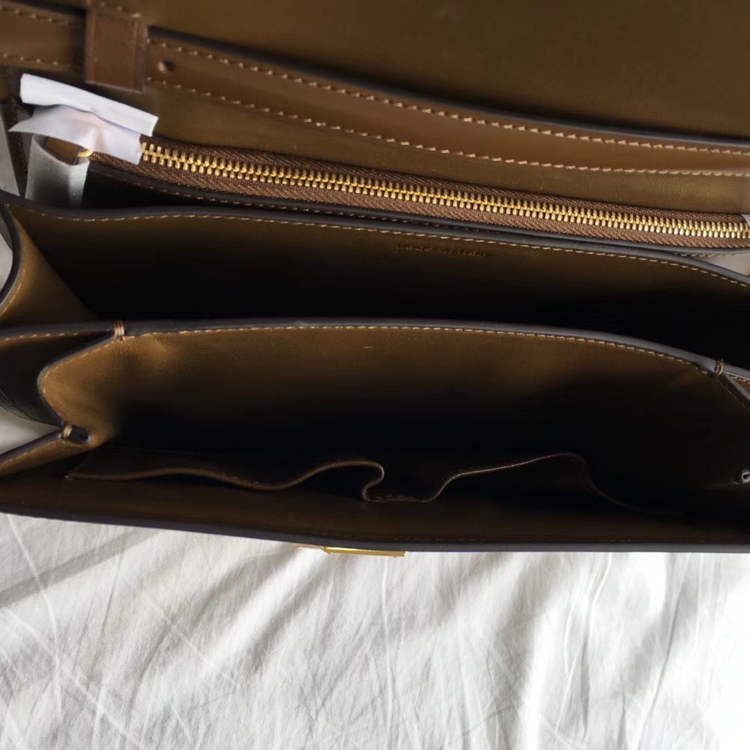 Ce1i*e Classic Bag in Box Calfskin Smooth Leather