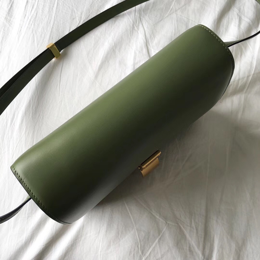 Ce1i*e Classic Green Bag in Box Calfskin Smooth Leather