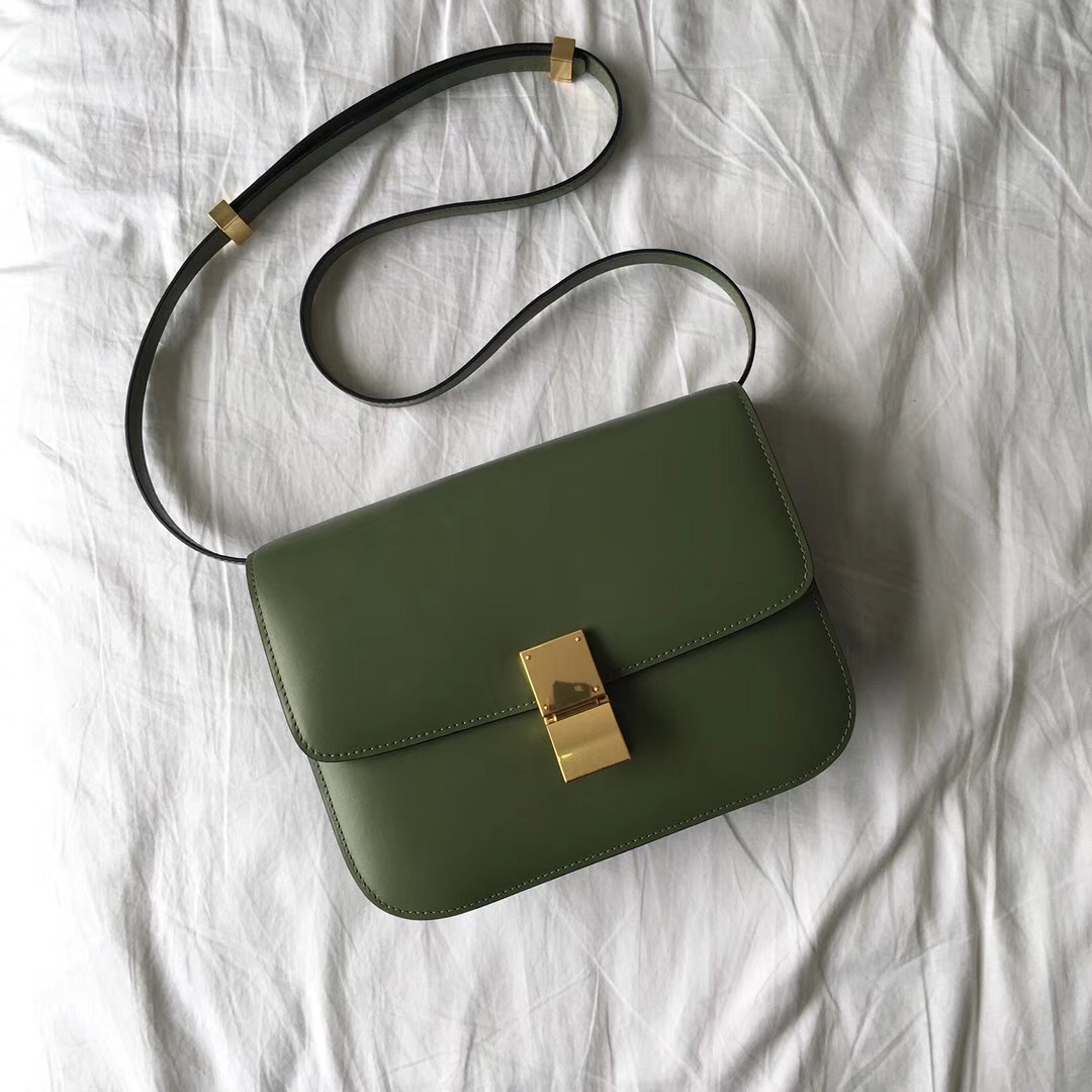 Ce1i*e Classic Green Bag in Box Calfskin Smooth Leather