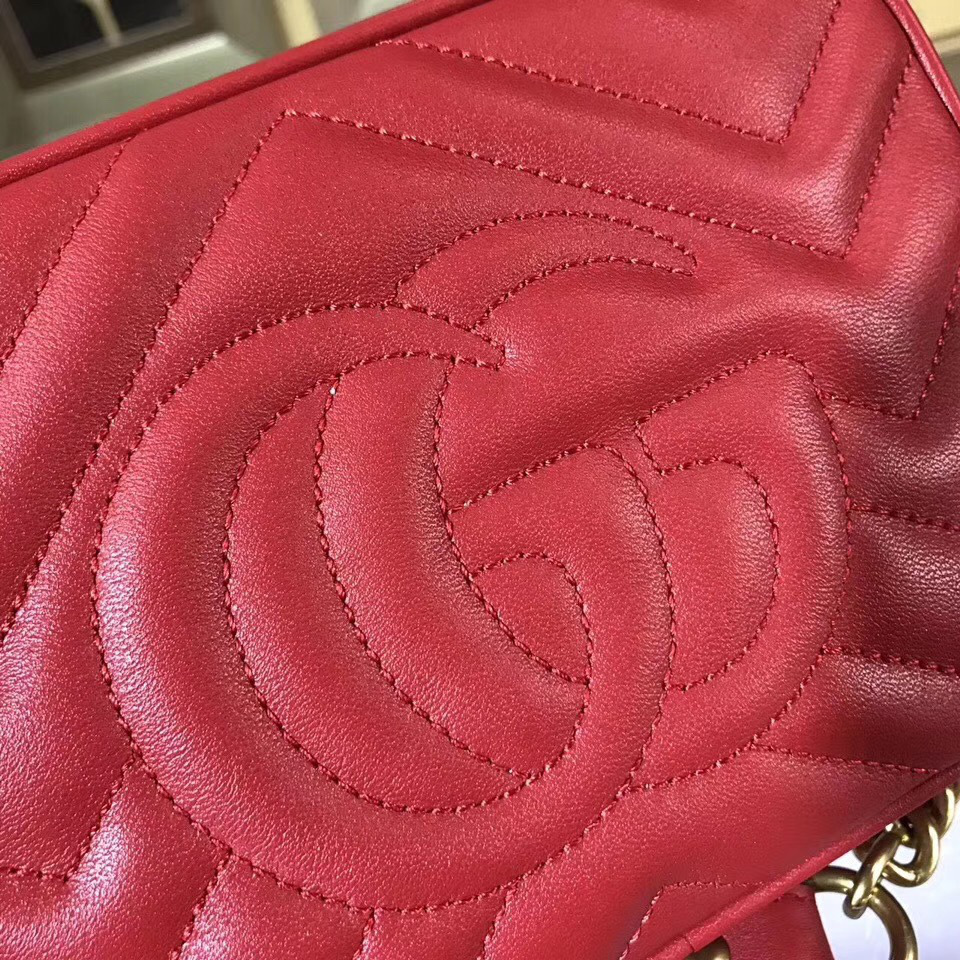 Gvc*1 Marmont matelassé mini bag in Red