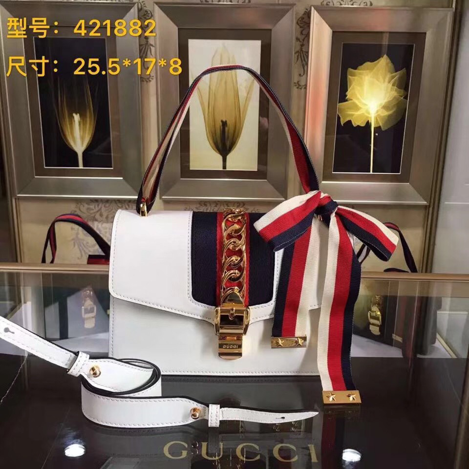 Gvc*1 Sylvie shoulder bag in White leather 421882
