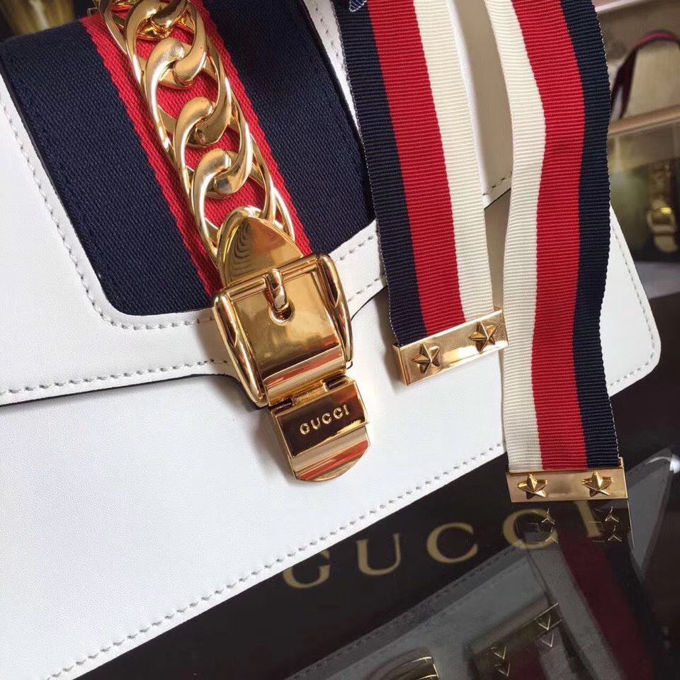 Gvc*1 Sylvie shoulder bag in White leather 421882