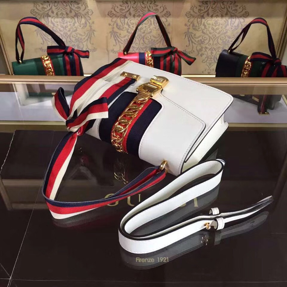 Gvc*1 Sylvie shoulder bag in White leather 421882