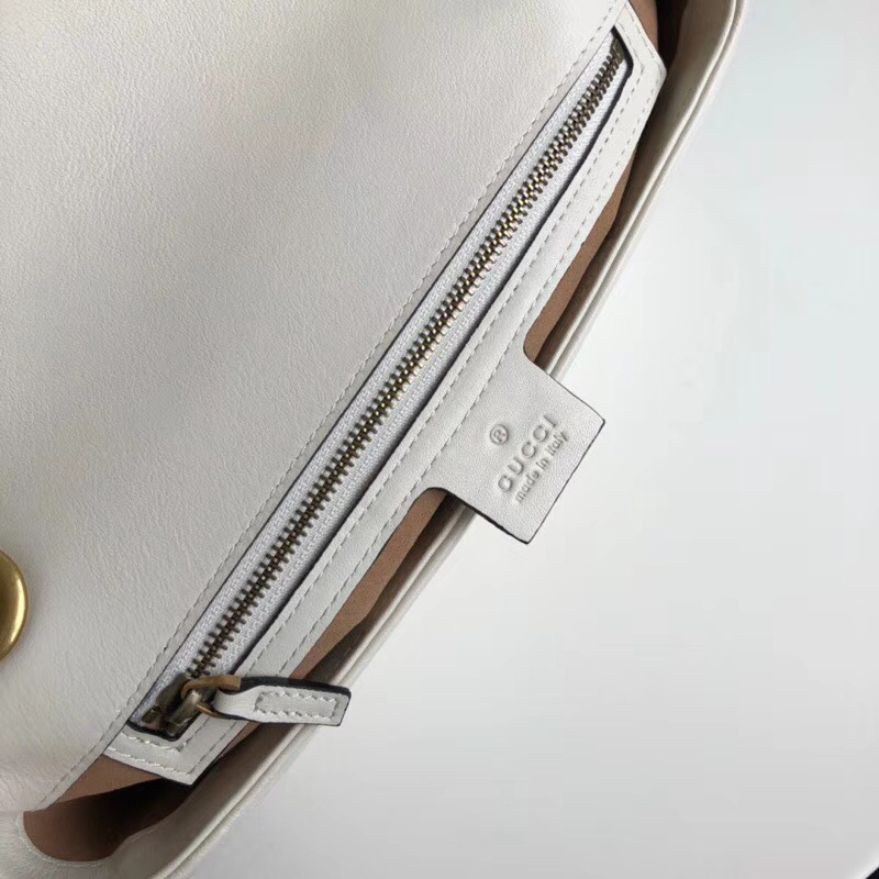 Gvc*1 Marmont matelassé shoulder bag in White 443497