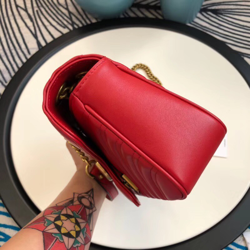Gvc*1 Marmont matelassé shoulder bag in Red 443497