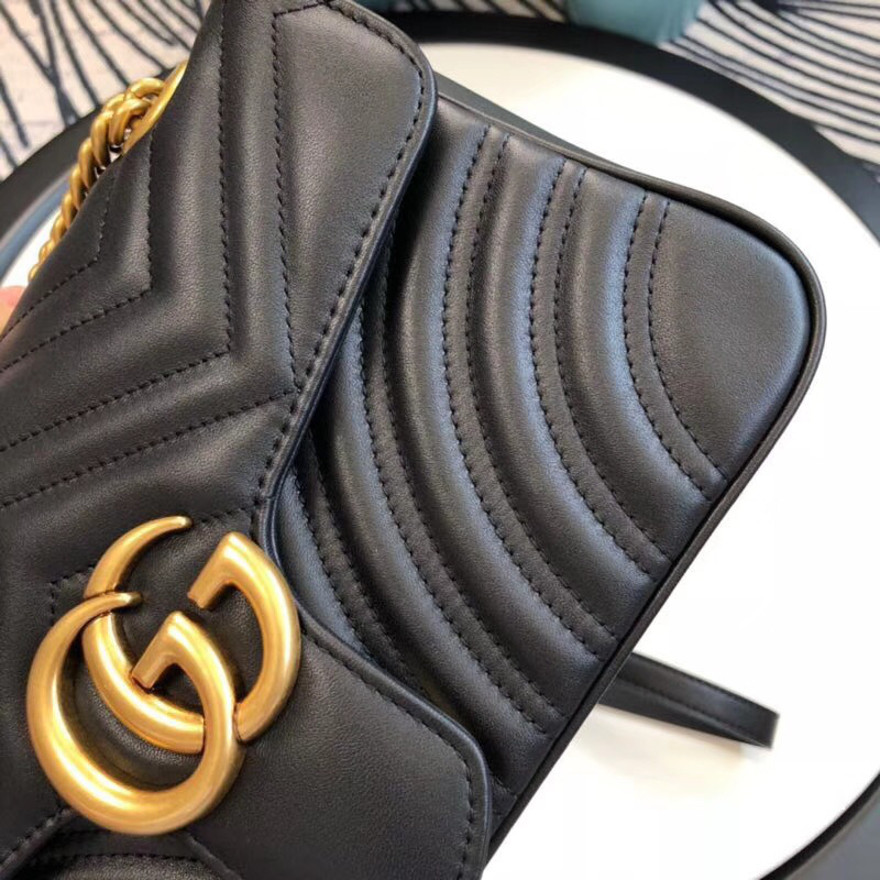 Gvc*1 Marmont matelassé shoulder bag in Black 443497