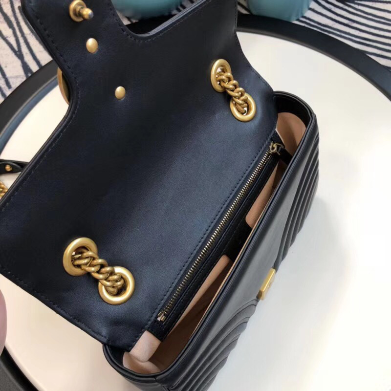Gvc*1 Marmont matelassé shoulder bag in Black 443497