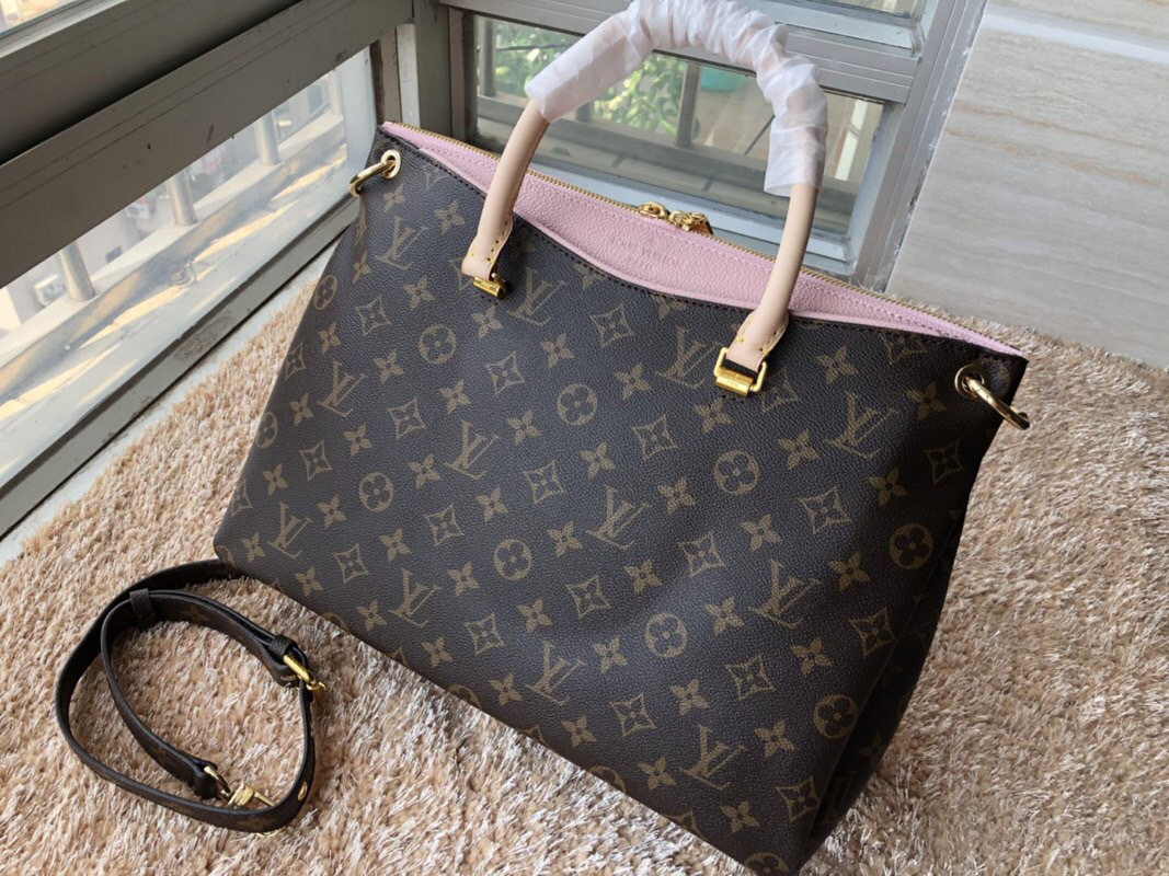 L0vis Vvtt0n Monogram Pallas in Pink M40906