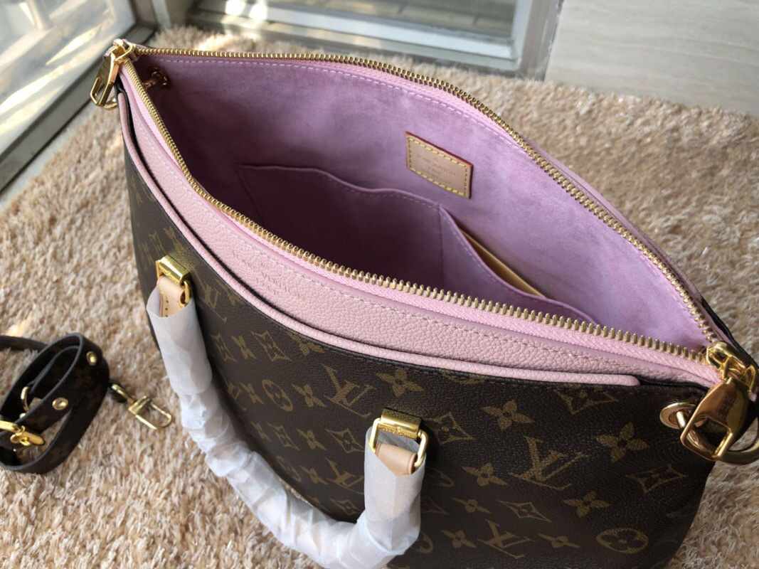 L0vis Vvtt0n Monogram Pallas in Pink M40906