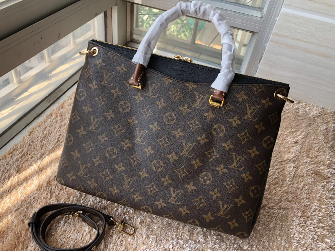 L0vis Vvtt0n Monogram Pallas in Black M40906