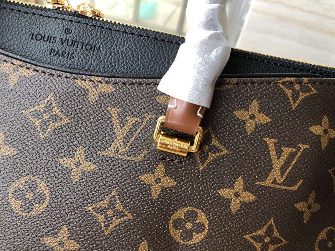 L0vis Vvtt0n Monogram Pallas in Black M40906