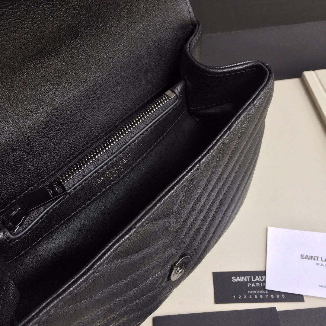 Y51 Monogram College Black Medium Bag 24cm