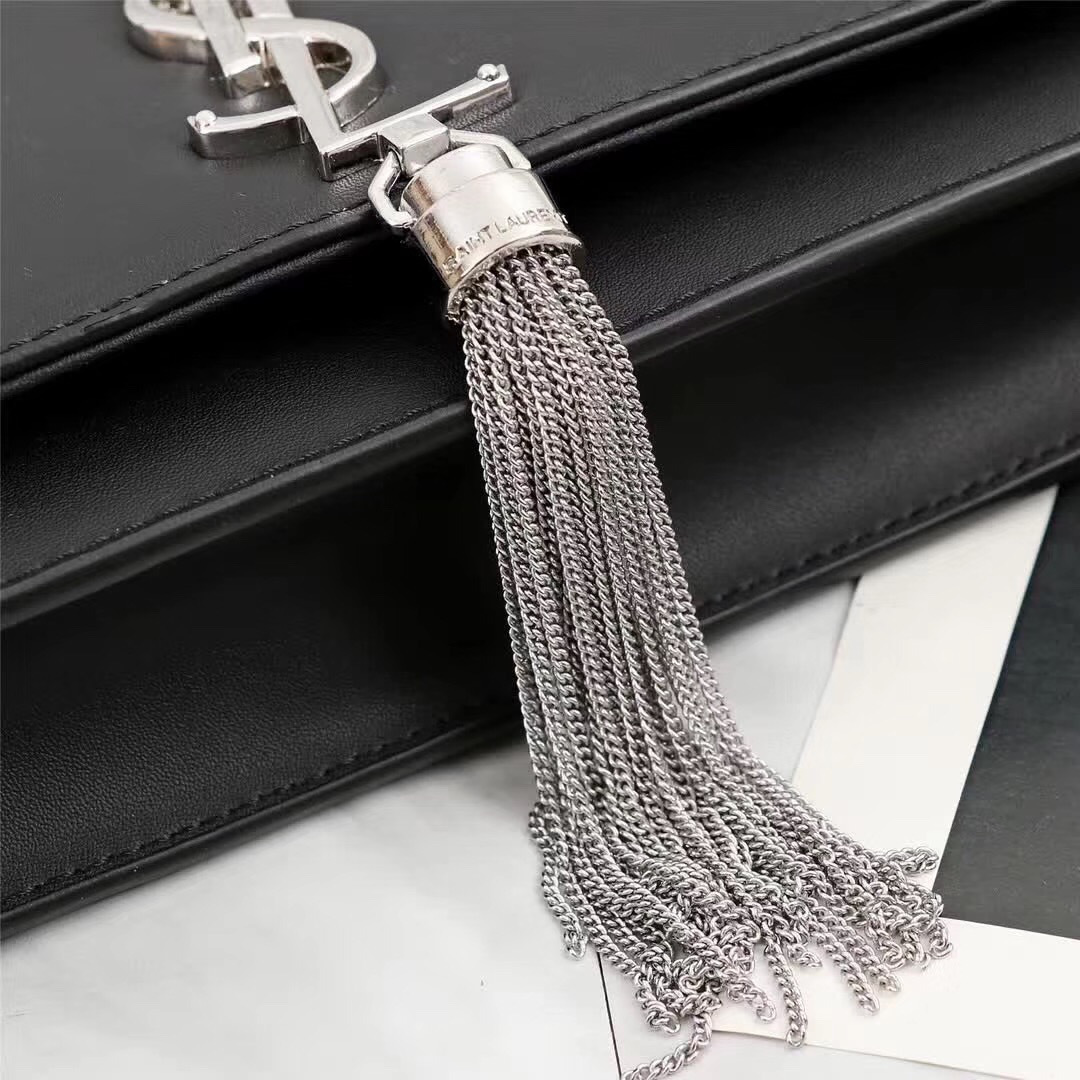 Y51 Classic Calfskin Chain Bag in Black 26817