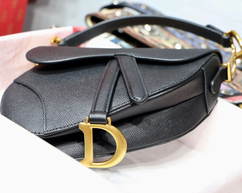 D10r Oblique Calfskin leather Saddle Small Bag in Black