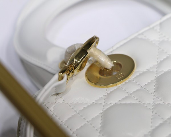 D10r Lady White Handbag With Gold Hardware 24CM