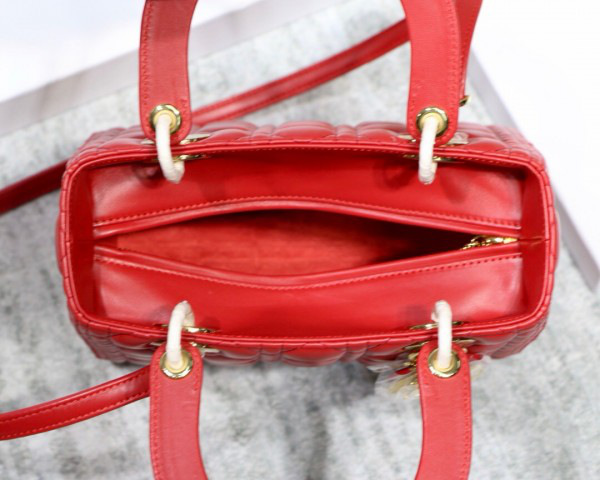 D10r Lady Red Handbag With Gold Hardware 24CM