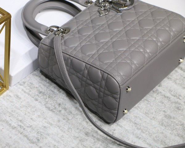 D10r Lady Gray Handbag With Silver Hardware 24CM
