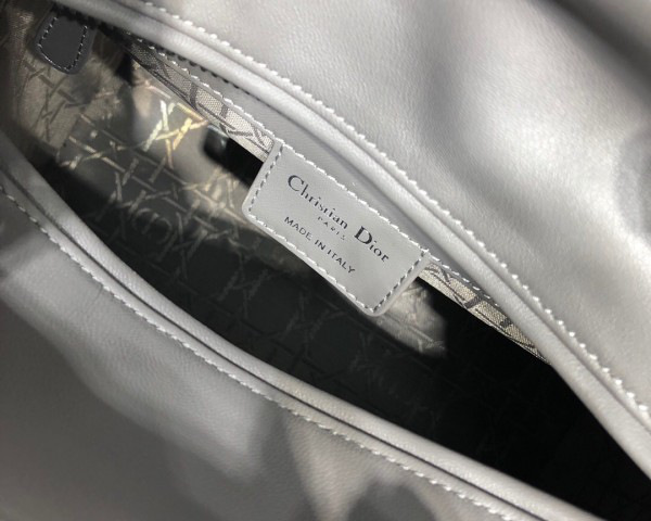 D10r Lady Gray Handbag With Silver Hardware 24CM