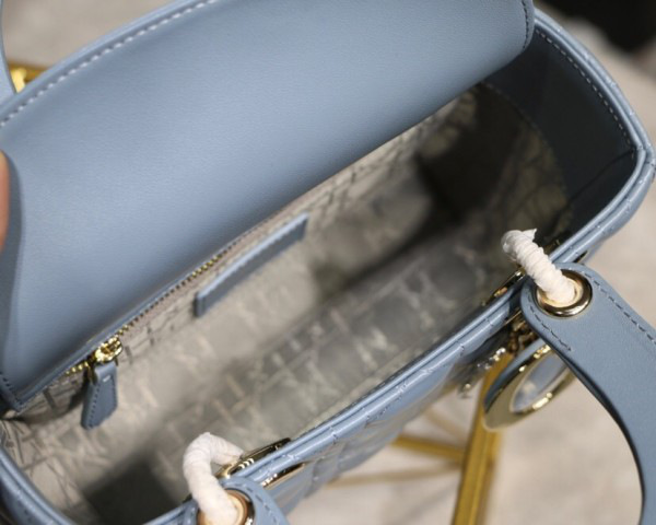 D10r Lady Lambskin Light Blue Handbag 20CM