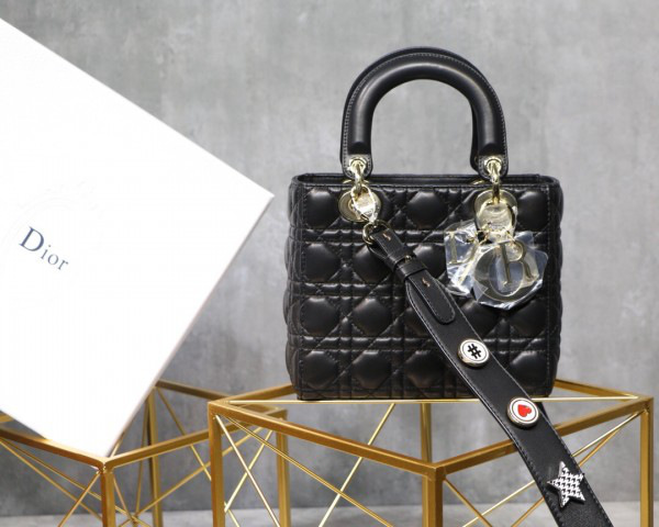 D10r Lady Lambskin Black Handbag with Gold Hardware 20CM